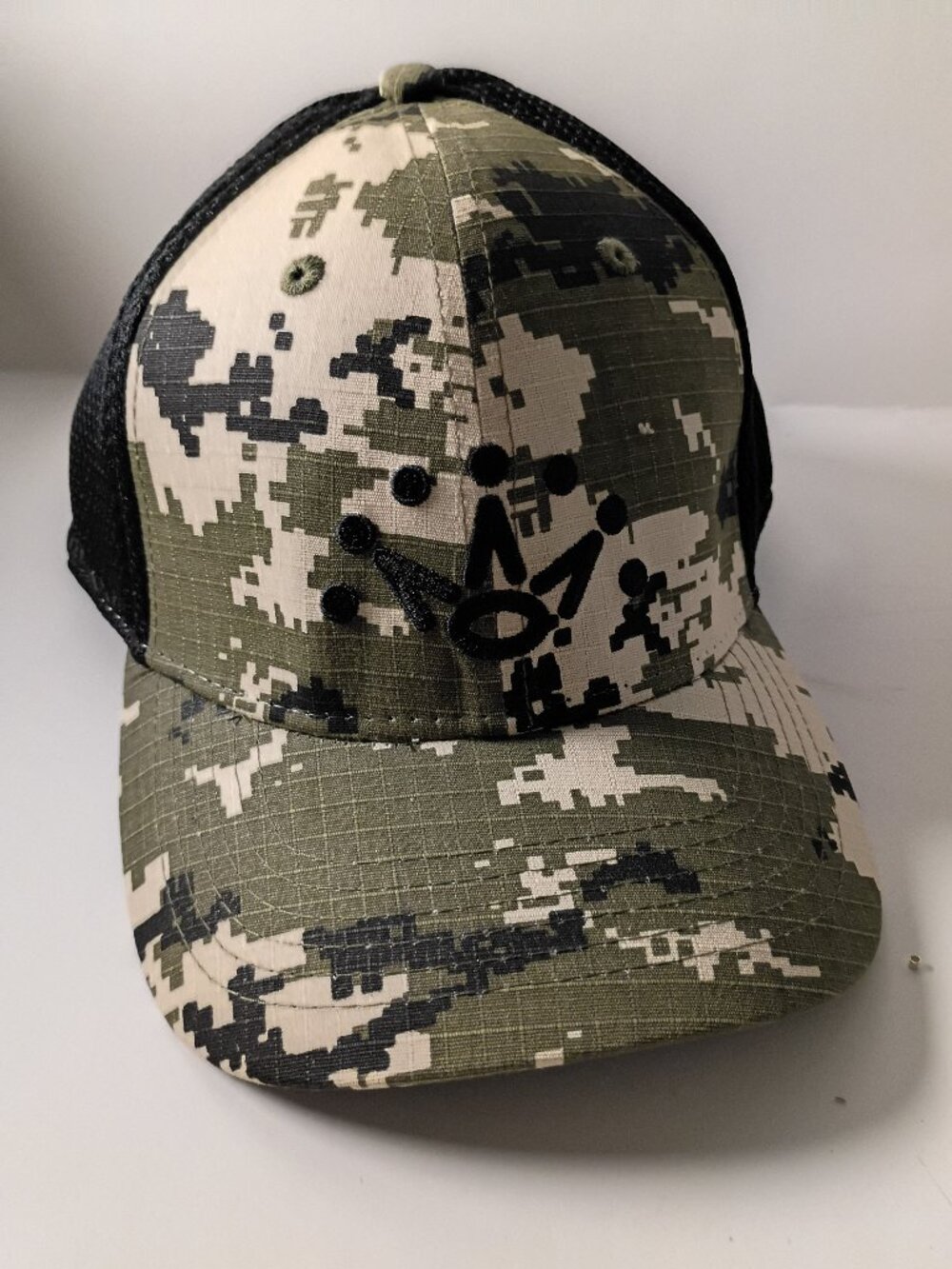 Scotty Cameron Trucker Style Camouflage Hat Mesh Fitted Golf Ball Cap Sz L/XL